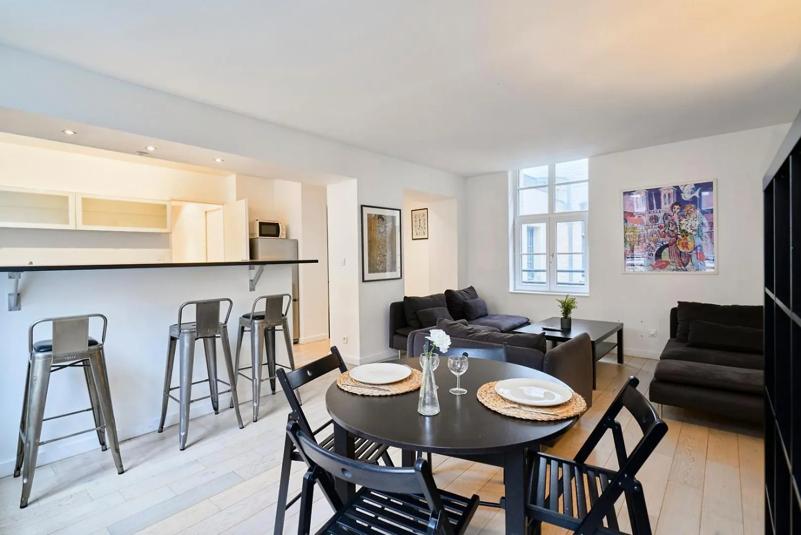 Spacious One Bedroom Apartment Ideally Located Lille 0*,  France